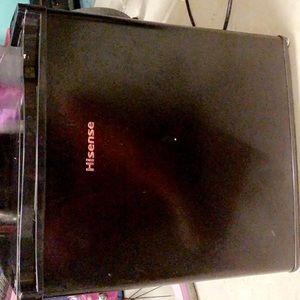 Hisense mini fridge with mini freezer